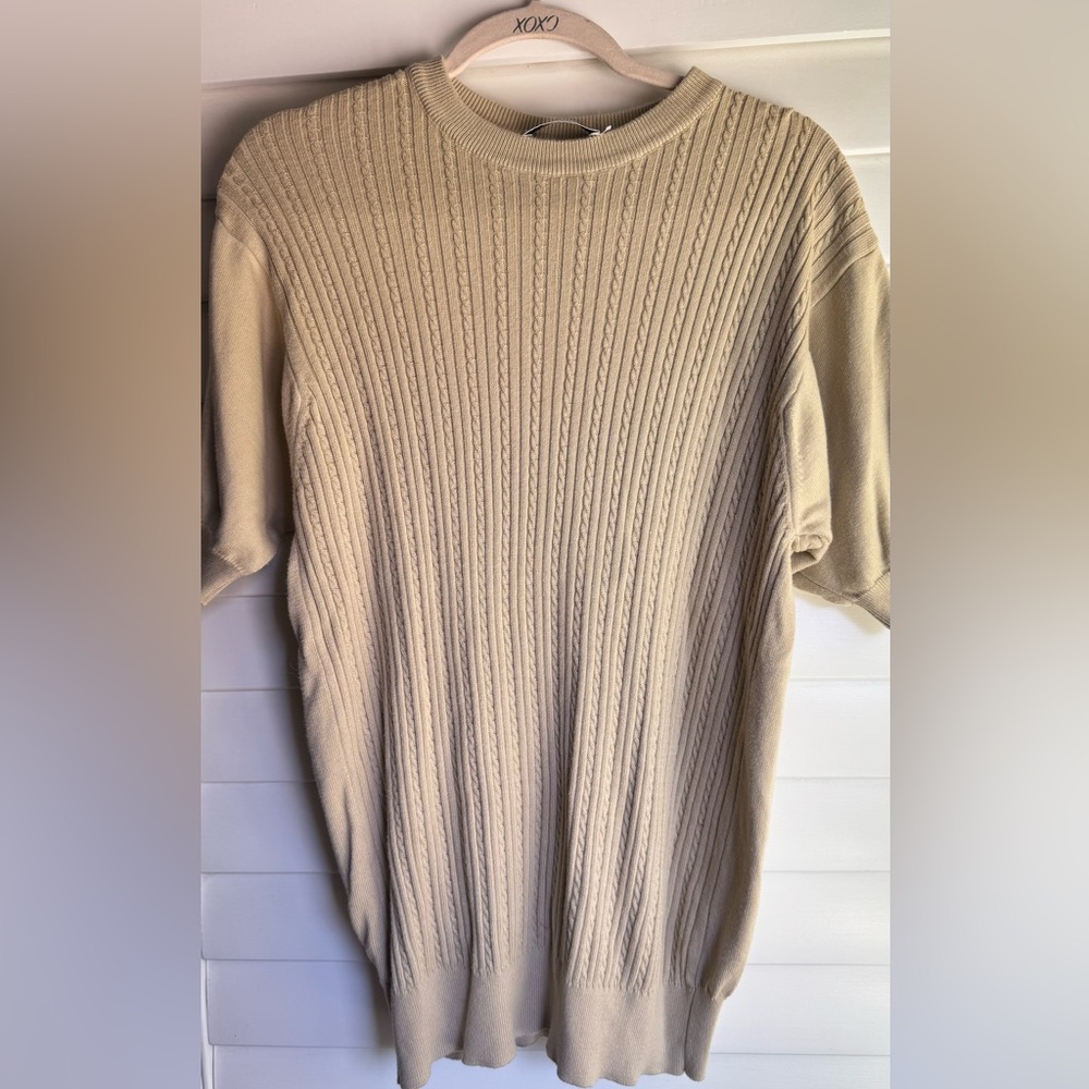 Vintage men’s Italian Beige Cable Knit Sweater SMALL